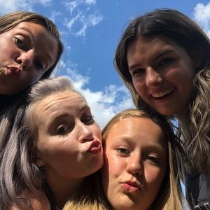 Meet your Posher, Anna